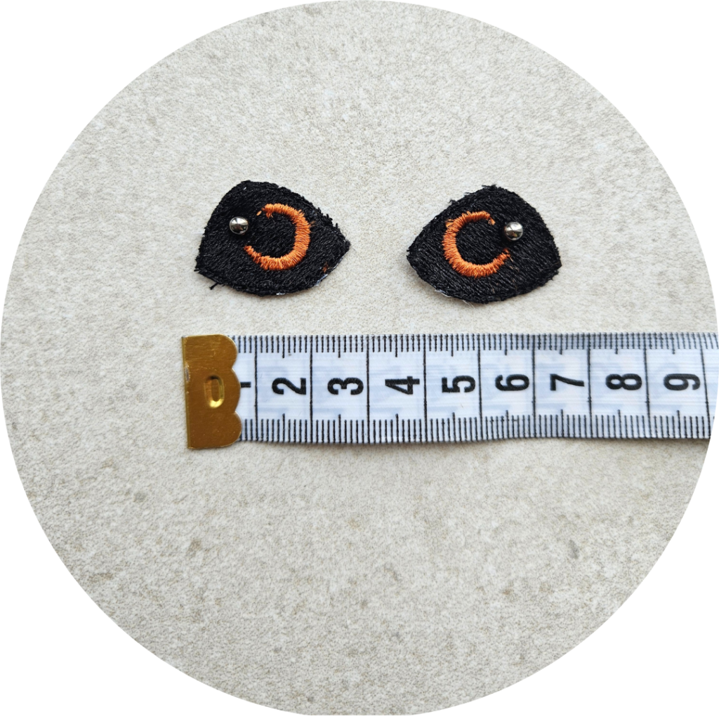 Oczy dla konika A4 jasny brąz