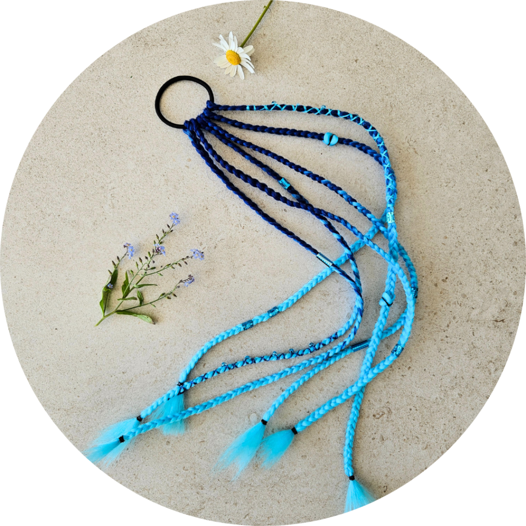 Warkoczyki na gumce niebieskie